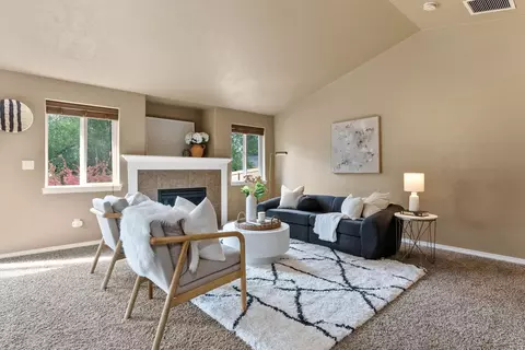 Living - 7618 E 6th Ln, Spokane, WA 99212 photo 3 of 4