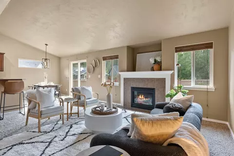 Living - 7618 E 6th Ln, Spokane, WA 99212 photo 1 of 4