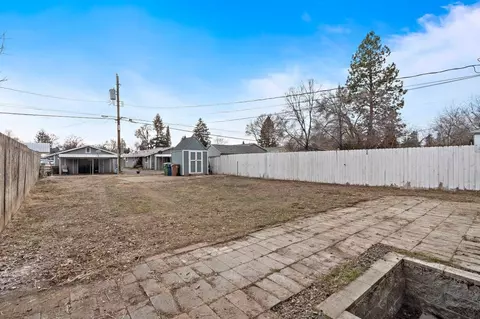 Exterior - 712 Everett Ave, Spokane, WA 99207 photo 4 of 7