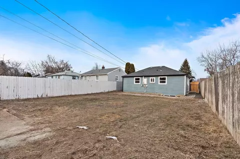 Exterior - 712 Everett Ave, Spokane, WA 99207 photo 5 of 7