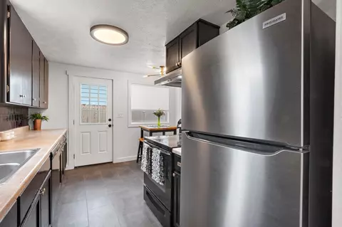 Kitchen - 712 Everett Ave, Spokane, WA 99207 photo 1 of 3
