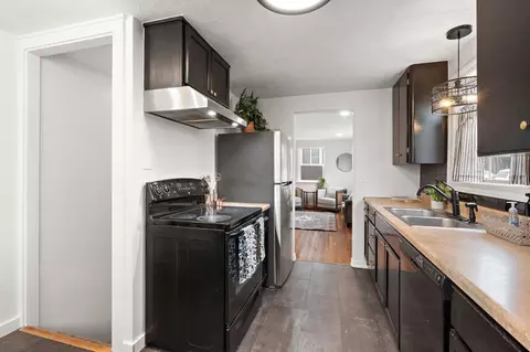 Kitchen - 712 Everett Ave, Spokane, WA 99207 photo 3 of 3