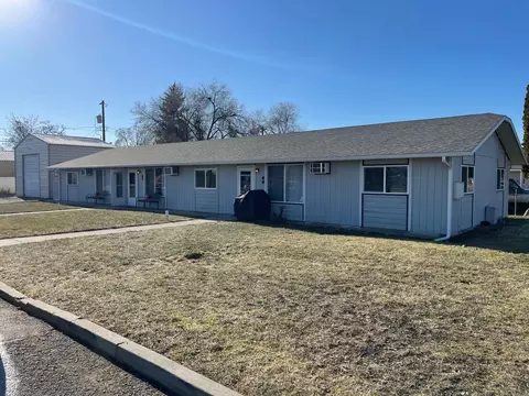 2228 E Desmet Ave, Spokane, WA 99202