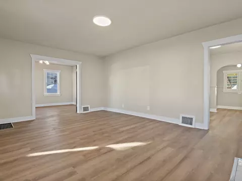 1512 E 8th Ave, Spokane, WA 99202 photo 7