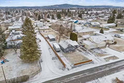 View/Area - 13623 E 12th Ave, Spokane Valley, WA 99216 photo 4 of 11