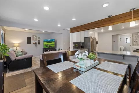 Dining - 13623 E 12th Ave, Spokane Valley, WA 99216 photo 1 of 3