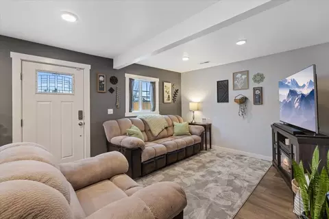 Living - 13623 E 12th Ave, Spokane Valley, WA 99216 photo 1 of 3