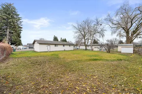 Exterior - 10902 E 10th Ave, Spokane Valley, WA 99206 photo 8 of 11