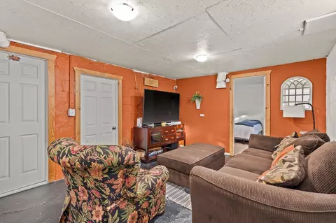 Living - 4618 E 5th Ave, Spokane Valley, WA 99212 photo 4 of 4
