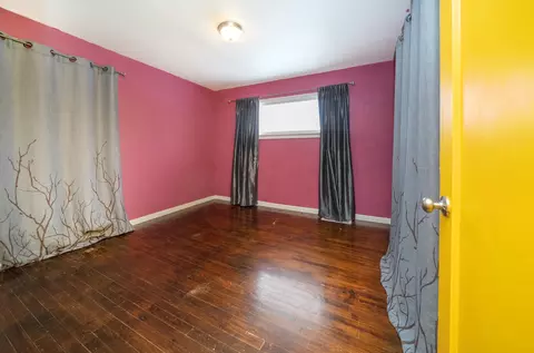 Bedroom - 1425 E Central Ave, Spokane, WA 99208 photo 1 of 6
