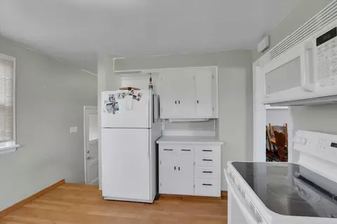 Kitchen - 11922 E 3rd Ave, Spokane Valley, WA 99206 photo 4 of 4