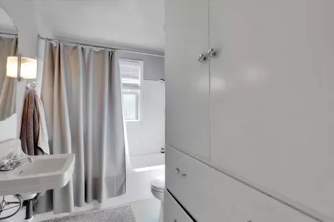 Bath - 11922 E 3rd Ave, Spokane Valley, WA 99206 photo 1 of 3