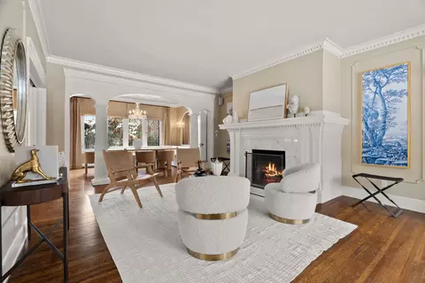 Living - 749 E 23rd Ave, Spokane, WA 99203 photo 4 of 8