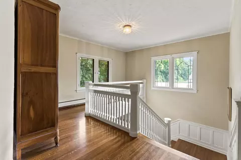 Entry Way - 749 E 23rd Ave, Spokane, WA 99203 photo 5 of 6