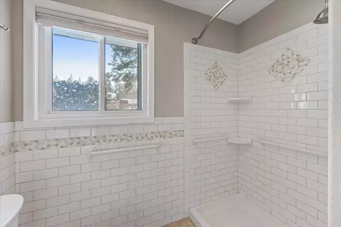 5722 E 15th Ave, Spokane Valley, WA 99212 photo 11