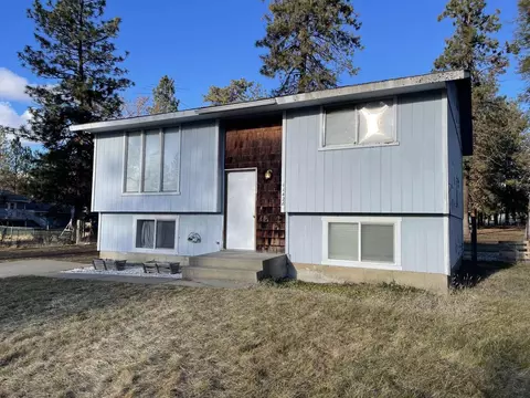 11428 W Tumbleweed Dr, Nine Mile Falls, WA 99026