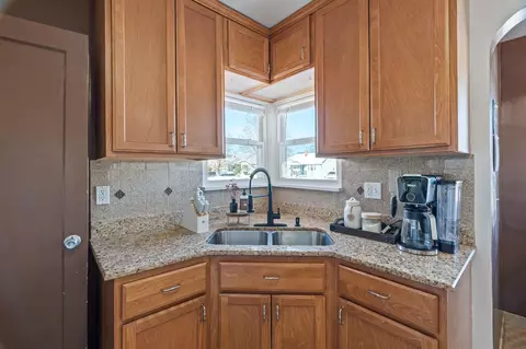 Kitchen - 1108 E Longfellow Ave, Spokane, WA 99207 photo 3 of 3