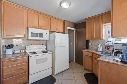Kitchen - 1108 E Longfellow Ave, Spokane, WA 99207 photo 1 of 3