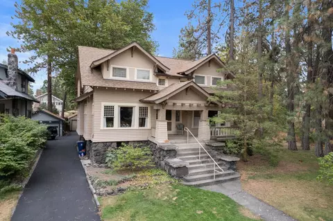 1207 S Mcclellan St, Spokane, WA 99204