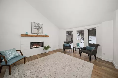 Living - 4235 E 11th Ave, Spokane, WA 99202 photo 2 of 4