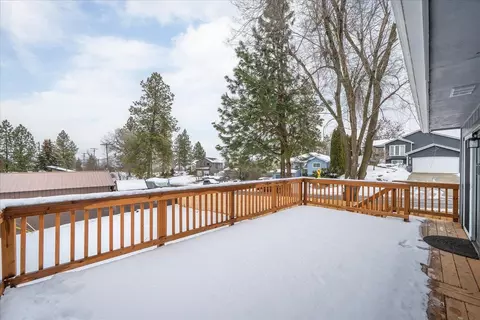 Exterior - 4235 E 11th Ave, Spokane, WA 99202 photo 5 of 13
