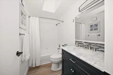 Bath - 4235 E 11th Ave, Spokane, WA 99202 photo 1 of 4