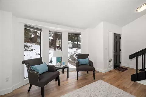 Entry Way - 4235 E 11th Ave, Spokane, WA 99202 photo 1 of 2