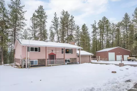 22221 N North Glen Ct, Colbert, WA 99005