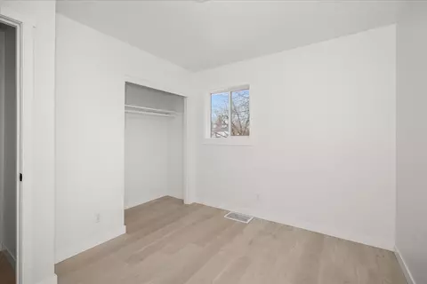 Bedroom - 3903 E Upriver Dr, Spokane, WA 99217 photo 3 of 4