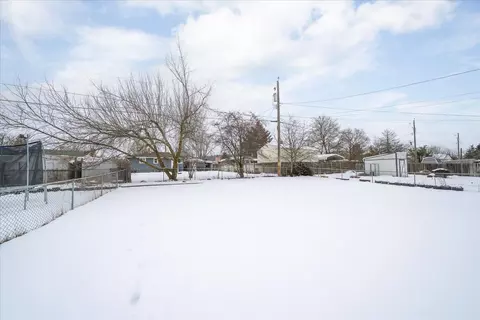 Exterior - 3903 E Upriver Dr, Spokane, WA 99217 photo 5 of 6