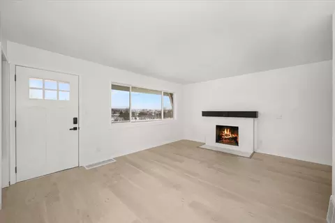 Living - 3903 E Upriver Dr, Spokane, WA 99217 photo 2 of 8