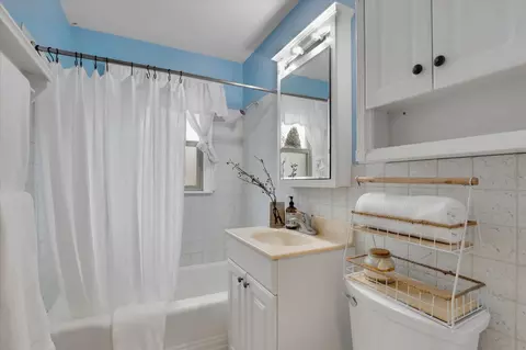 Bath - 3203 E 20th Ave, Spokane, WA 99223 photo 1 of 2