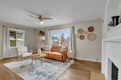Living - 3203 E 20th Ave, Spokane, WA 99223 photo 3 of 3