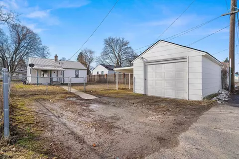 817 E Rowan Ave, Spokane, WA 99207 photo 18