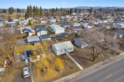 817 E Rowan Ave, Spokane, WA 99207 photo 31