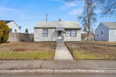 817 E Rowan Ave, Spokane, WA 99207