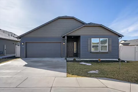 712 Condor Dr, Cheney, WA 99004