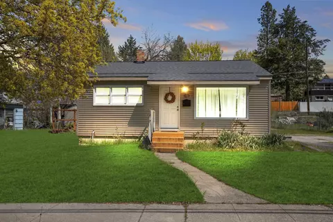 6124 N Driscoll Blvd, Spokane, WA 99205