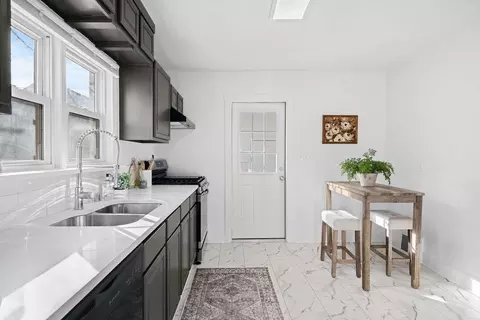 Kitchen - 414 E 8th Ave, Spokane, WA 99202 photo 1 of 5
