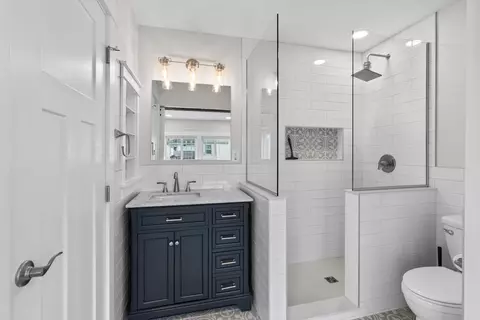 Bath - 1011 E 36th Ave, Spokane, WA 99203 photo 1 of 2