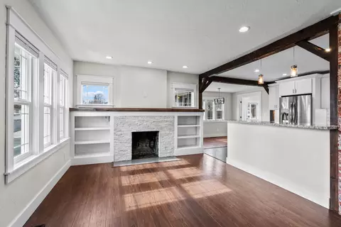 Living - 1011 E 36th Ave, Spokane, WA 99203 photo 1 of 3