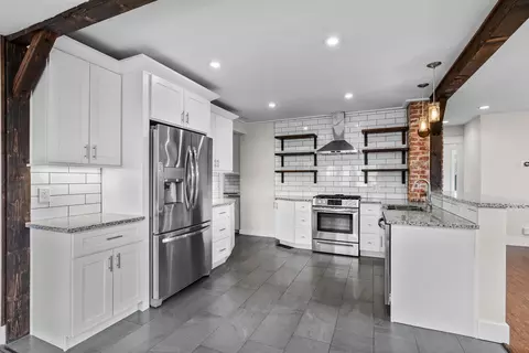 Kitchen - 1011 E 36th Ave, Spokane, WA 99203 photo 1 of 3