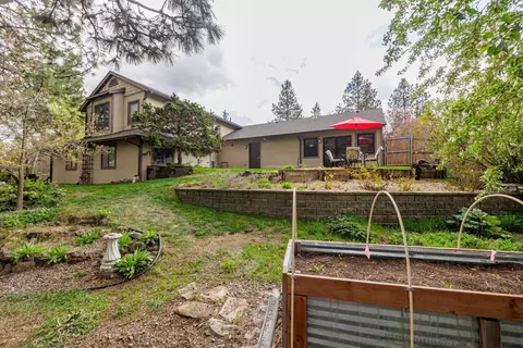 Exterior - 4249 E 20th Ave, Spokane, WA 99223 photo 6 of 11