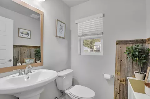 Bath - 17127 N Perry St, Colbert, WA 99005 photo 1 of 5