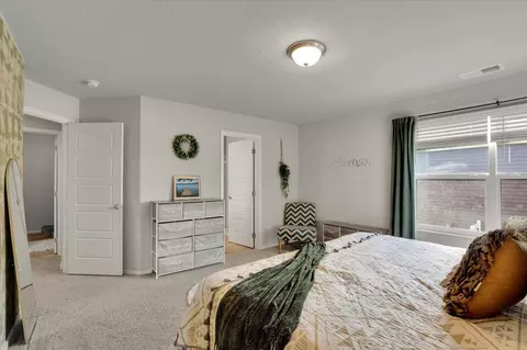 Bedroom - 17127 N Perry St, Colbert, WA 99005 photo 3 of 5