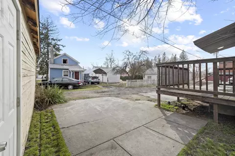 Exterior - 28 E Rockwell Ave, Spokane, WA 99207 photo 6 of 10