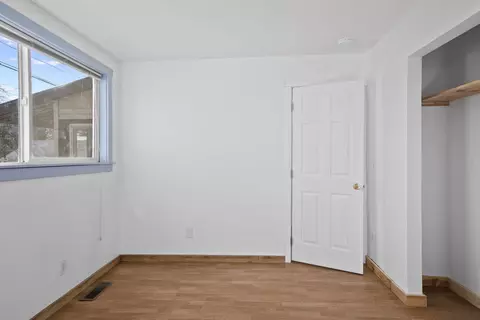Bedroom - 28 E Rockwell Ave, Spokane, WA 99207 photo 6 of 10