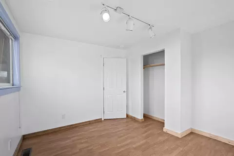 Bedroom - 28 E Rockwell Ave, Spokane, WA 99207 photo 5 of 10