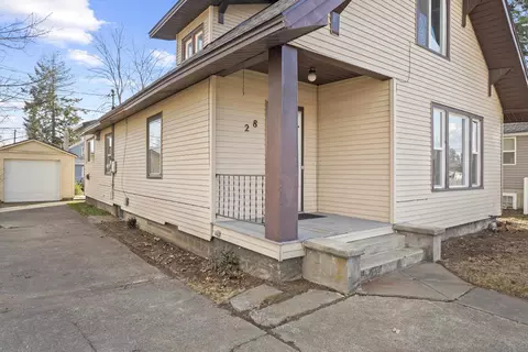 Exterior - 28 E Rockwell Ave, Spokane, WA 99207 photo 9 of 10