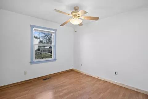 Bedroom - 28 E Rockwell Ave, Spokane, WA 99207 photo 2 of 10